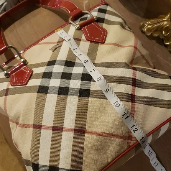 NEW! Plaid Tote Bag with Authentic Burberry Scarf & Umbrella - Picture 9 of 11